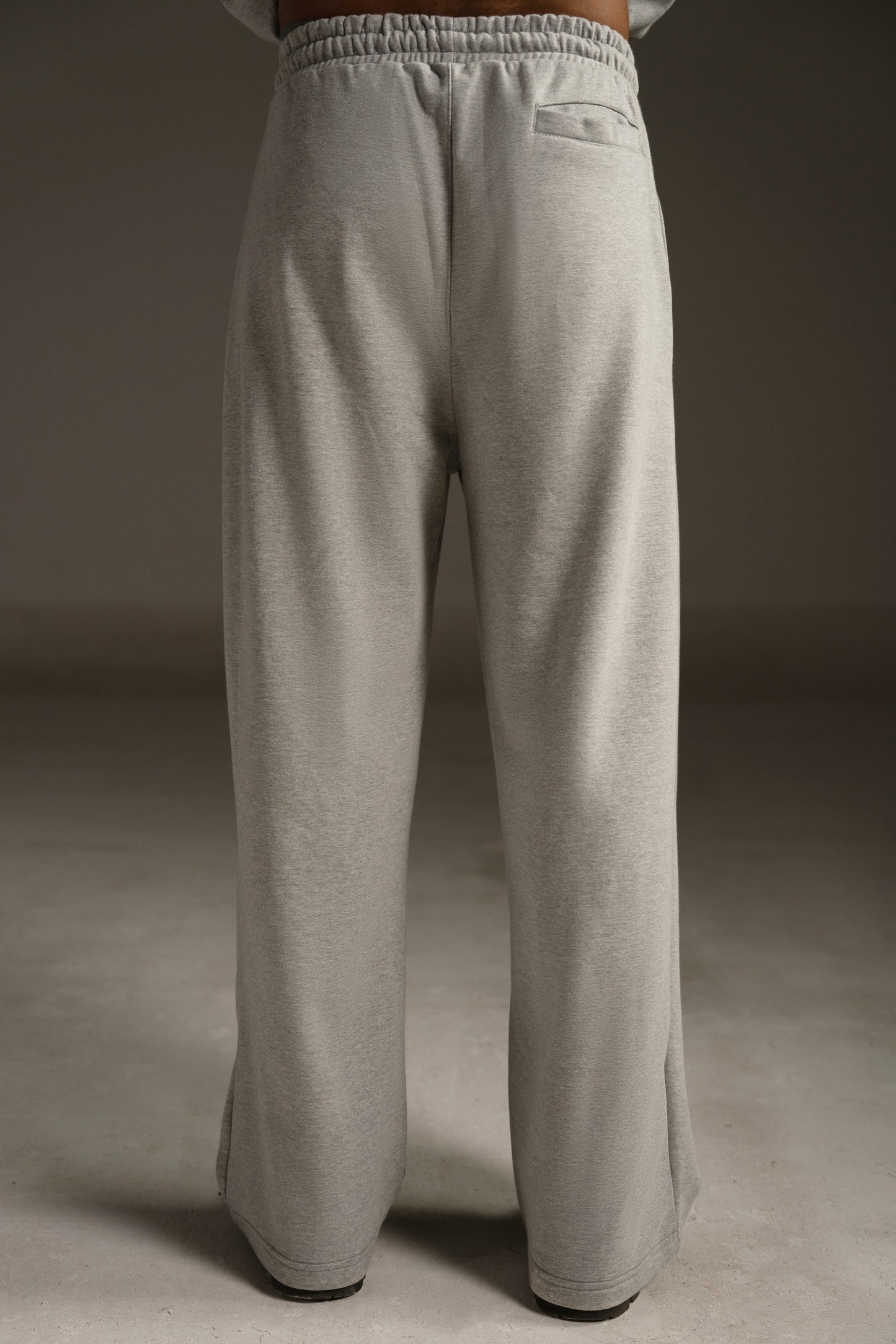 R3 SWEATS - CLOUD GREY